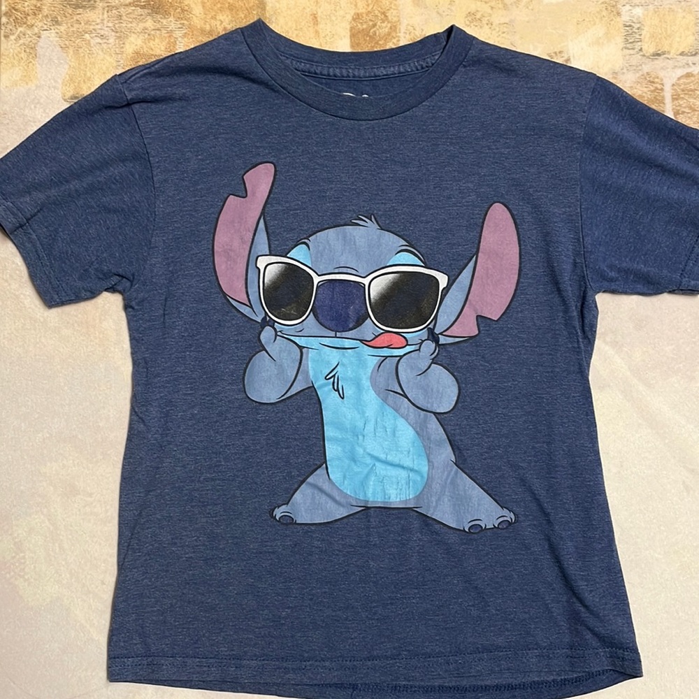 4/$24🦩Disney Stitch Shirt